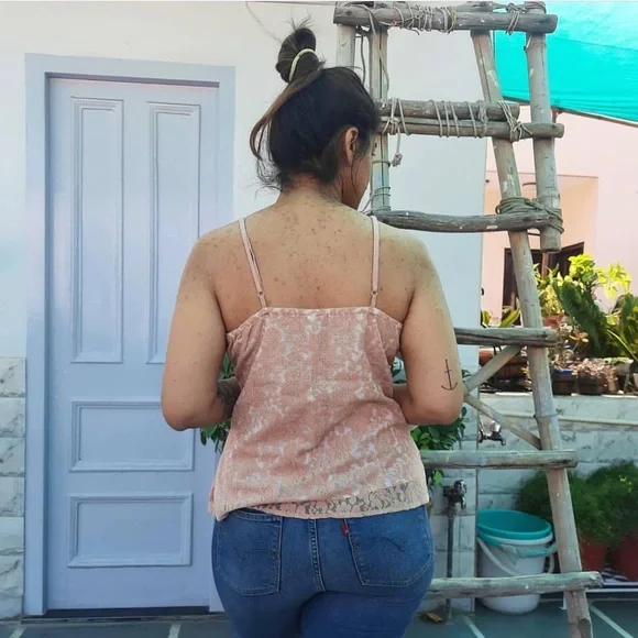 SOLD ❌ Peach Strappy Shirt Top - Picture 3 of 3